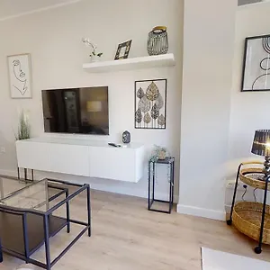 https://porvenir-diseno-moderno.hotelsincadiz.net